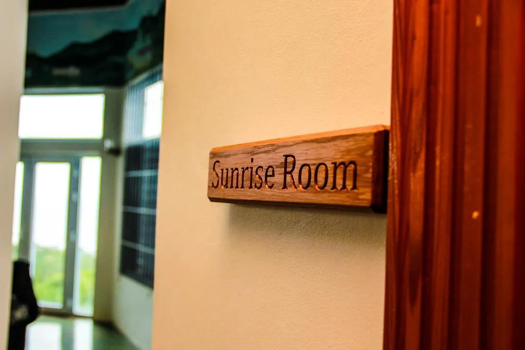 Sunshine Lodge: Your Home Away From Home Montego Bay Holiday home