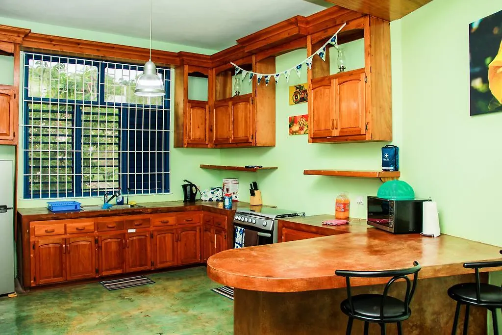 Holiday home Sunshine Lodge: Your Home Away From Home Montego Bay